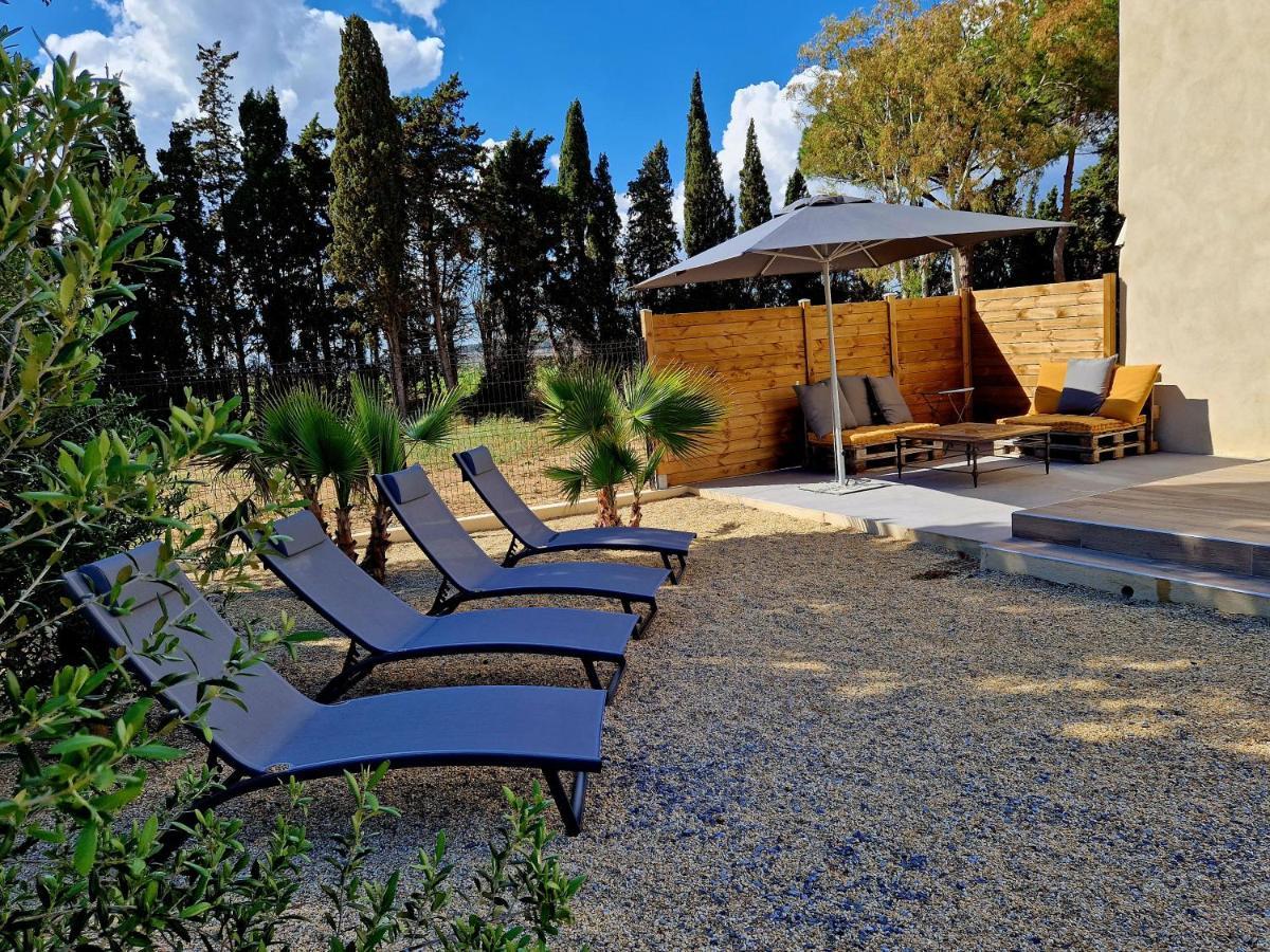 Domaine De Merins, 10 Couchages Avec Piscine, Face A La Riviere, A 4Km De La Plage Fleury  Exterior foto
